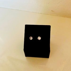 Stauer NEW! Unused stud earrings